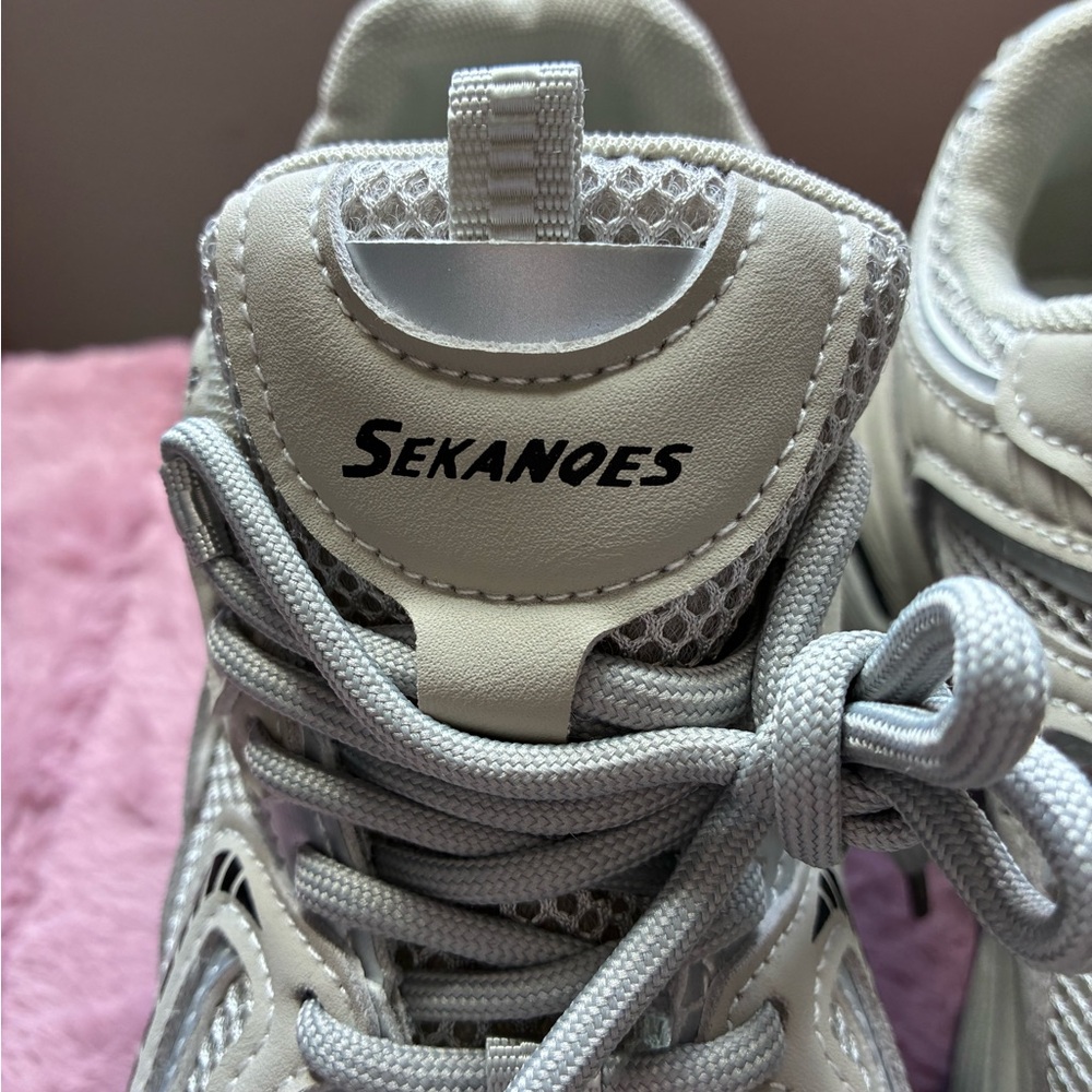 Sekanoes White/Silver Mesh Athletic Sneakers